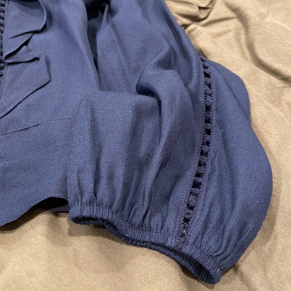 crop top - Picture 2 of 4